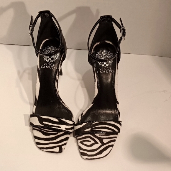 Vince Camuto Shoes - Vince Camuto  Heeled Sandal